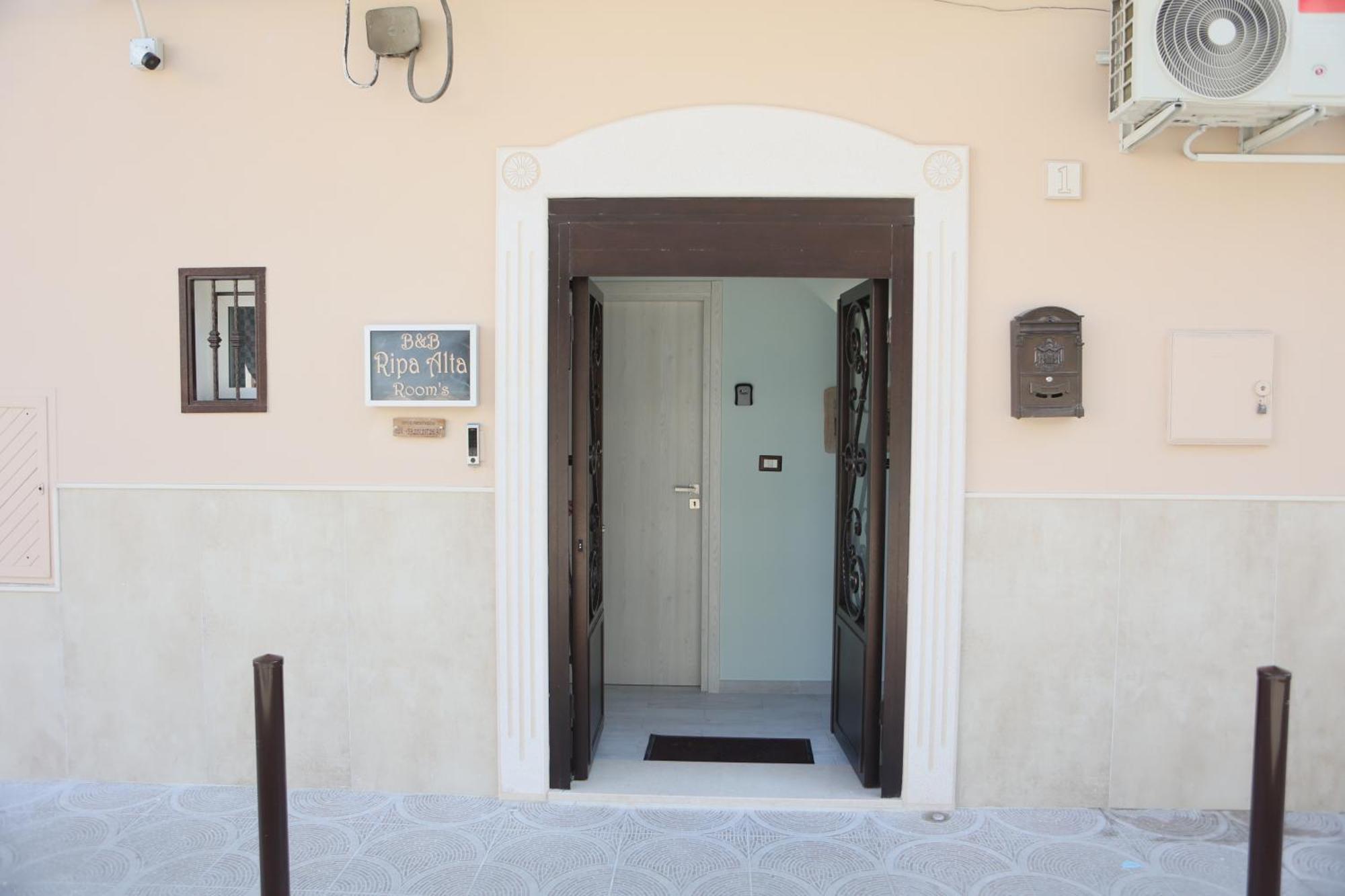 Ripa Alta Room'S Cerignola Εξωτερικό φωτογραφία
