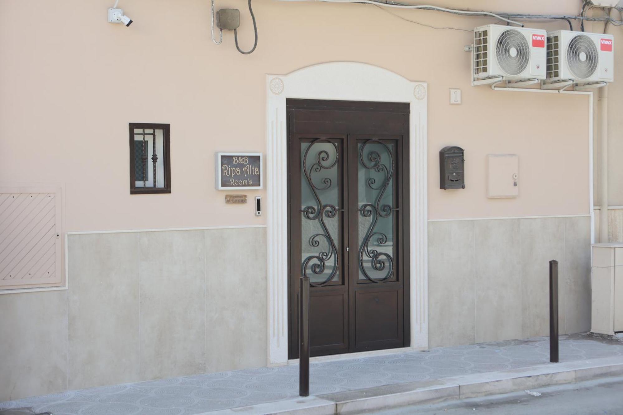 Ripa Alta Room'S Cerignola Εξωτερικό φωτογραφία